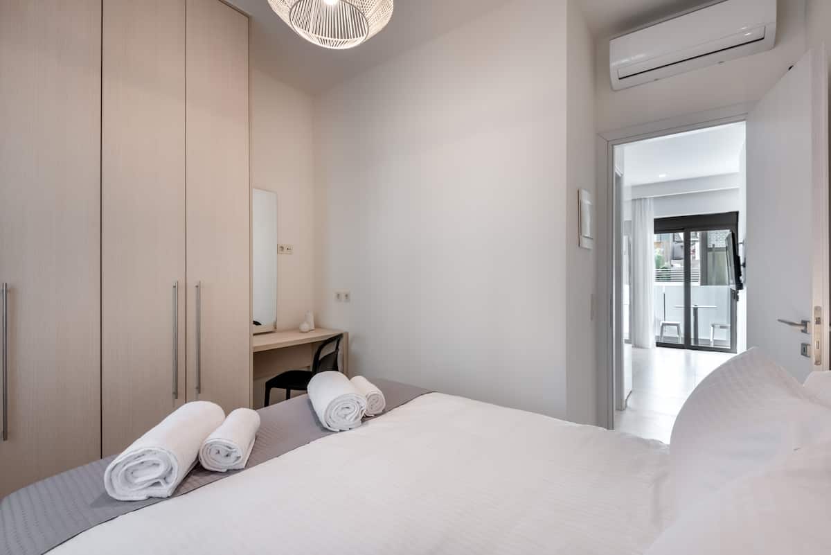 664ddf5f-1a88-4277-8213-4e8cdb4fa1ba